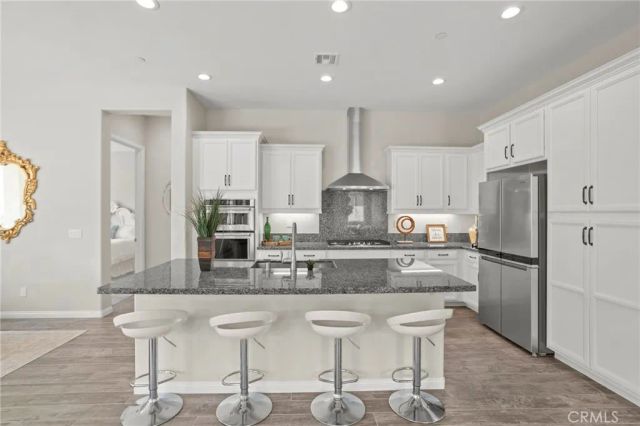 11976 Discovery Ct, Corona, CA 92883