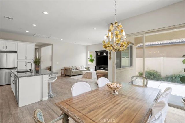 11976 Discovery Ct, Corona, CA 92883