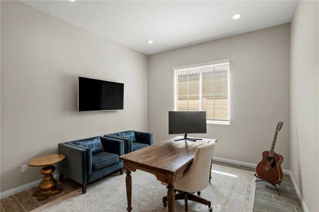 11976 Discovery Ct, Corona, CA 92883