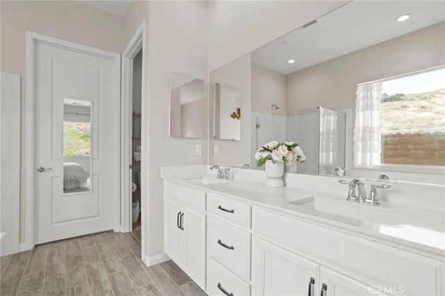 11976 Discovery Ct, Corona, CA 92883