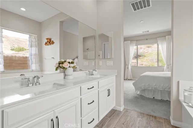 11976 Discovery Ct, Corona, CA 92883