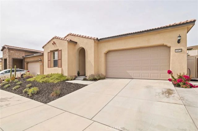11976 Discovery Ct, Corona, CA 92883