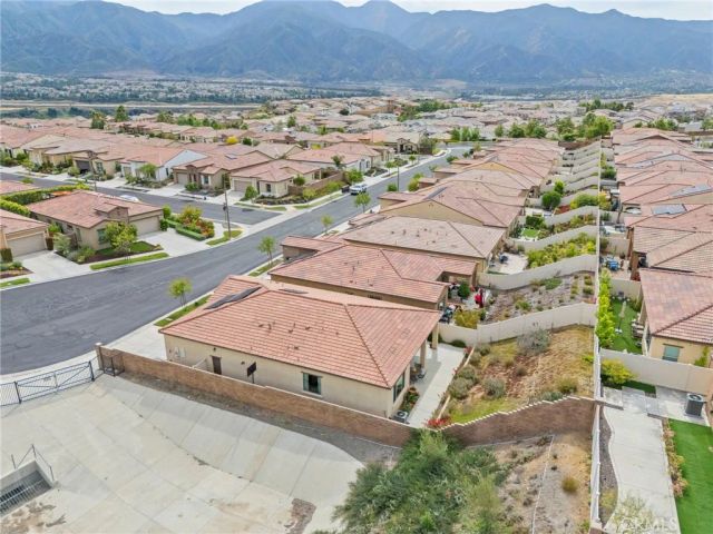 11976 Discovery Ct, Corona, CA 92883