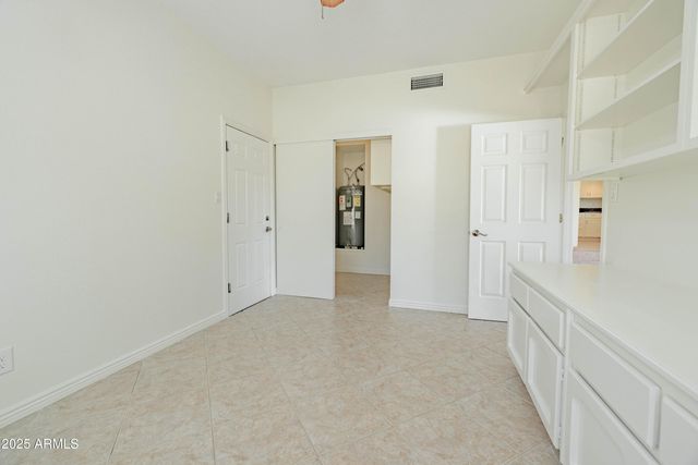 2547 W NARANJA Avenue, Mesa, AZ 85202