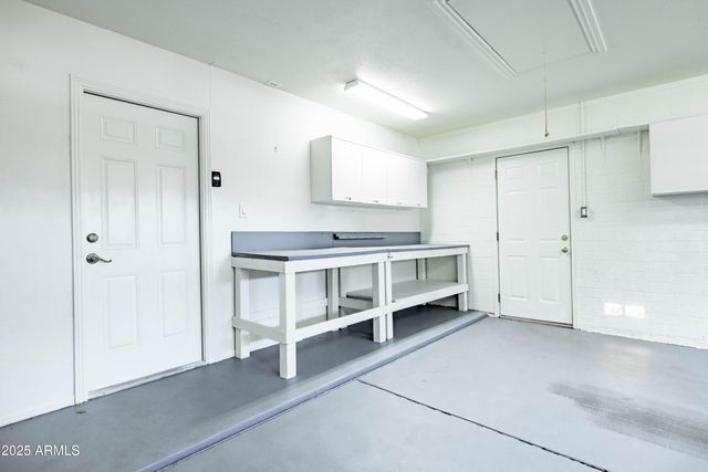 2547 W NARANJA Avenue, Mesa, AZ 85202