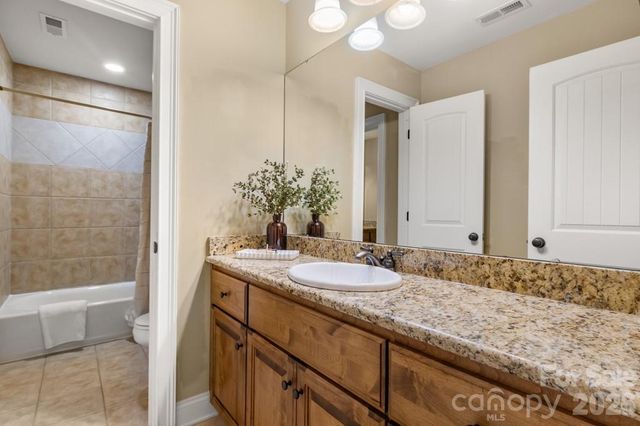 4266 Barbrick Street, Sherrills Ford, NC 28673
