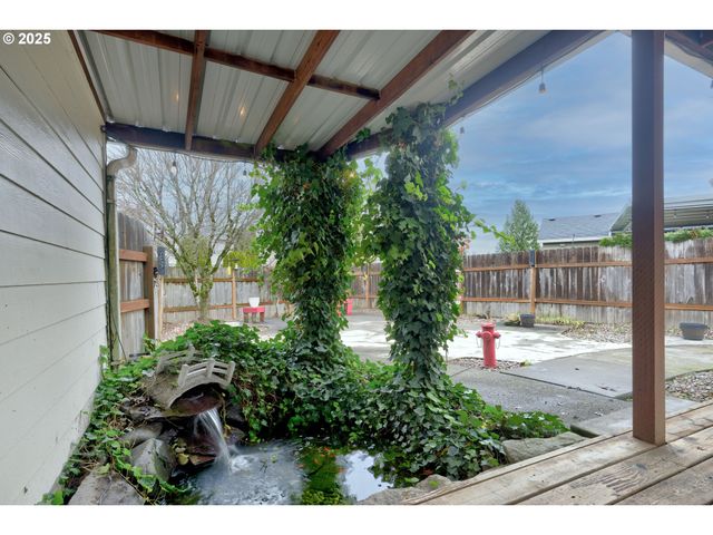 18104 Se 23RD St, Vancouver, WA 98683