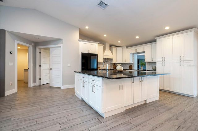 10129 LONE TREE LANE, Orlando, FL 32836