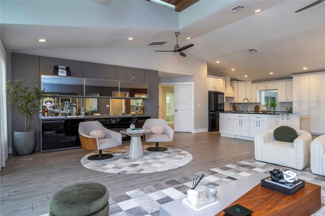 10129 LONE TREE LANE, Orlando, FL 32836