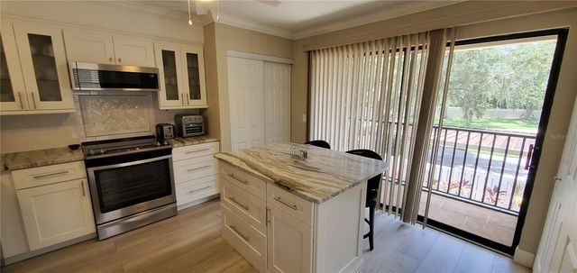 6110 COUNTRY CLUB WAY 201, Sarasota, FL 34243