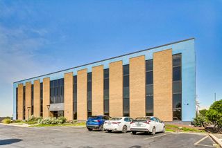 10700 W Higgins Road 300, Rosemont, IL 60018