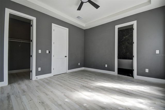 5200 7TH AVENUE N, St Petersburg, FL 33710