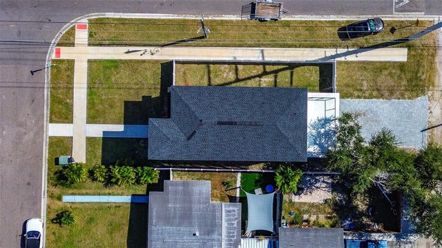 5200 7TH AVENUE N, St Petersburg, FL 33710