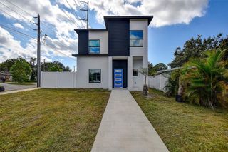 5200 7TH AVENUE N, St Petersburg, FL 33710