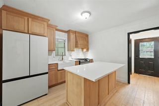 528 Nomas Street, Dallas, TX 75212
