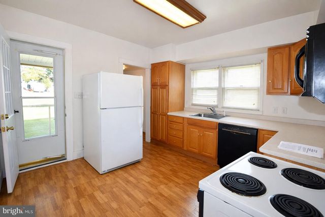 310 WALNUT ST, Bridgeville, DE 19933