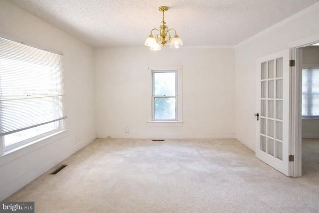 310 WALNUT ST, Bridgeville, DE 19933