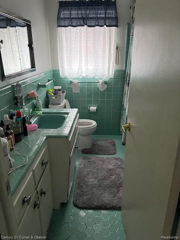 20500 Braile Street, Detroit, MI 48219