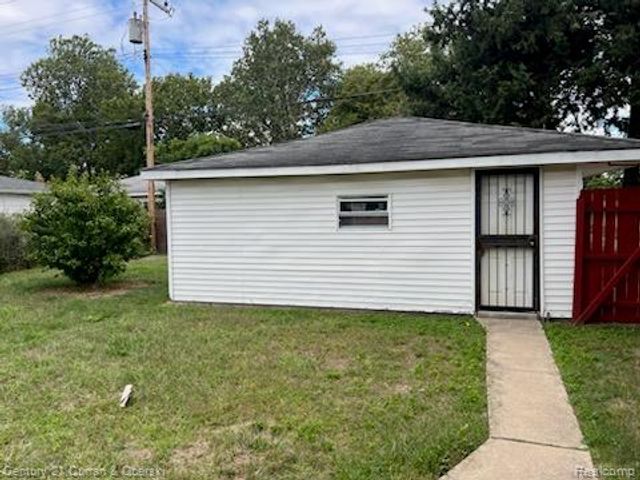 20500 Braile Street, Detroit, MI 48219