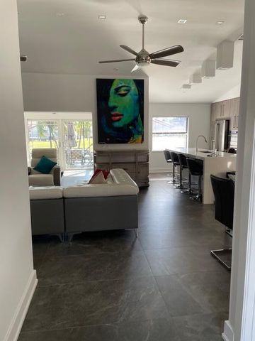 10 COLUMBIA Court, Deerfield Beach, FL 33442