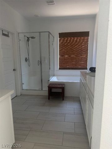 6729 Drapemaster Avenue, Las Vegas, NV 89156