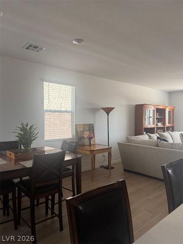 6729 Drapemaster Avenue, Las Vegas, NV 89156