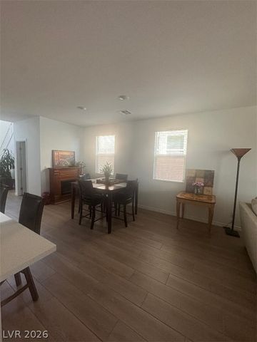 6729 Drapemaster Avenue, Las Vegas, NV 89156