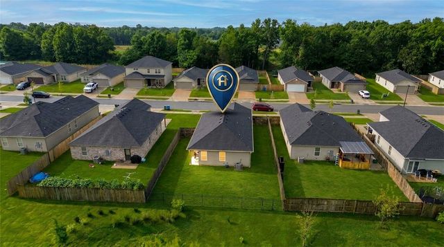 2383 S Ouachita Drive, Fayetteville, AR 72701