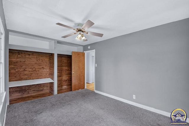3015 SE Illinois AVE, Topeka, KS 66605