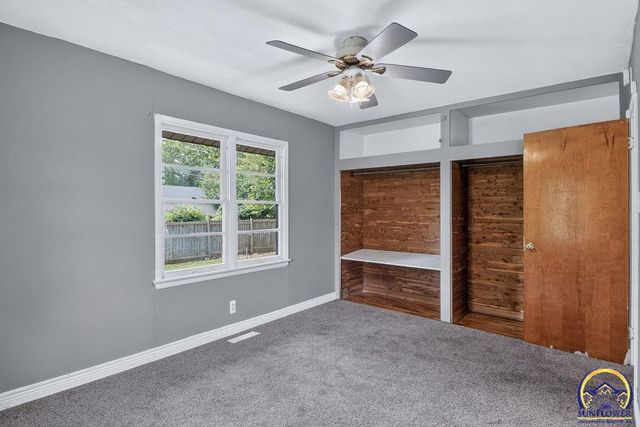 3015 SE Illinois AVE, Topeka, KS 66605