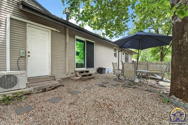 3015 SE Illinois AVE, Topeka, KS 66605