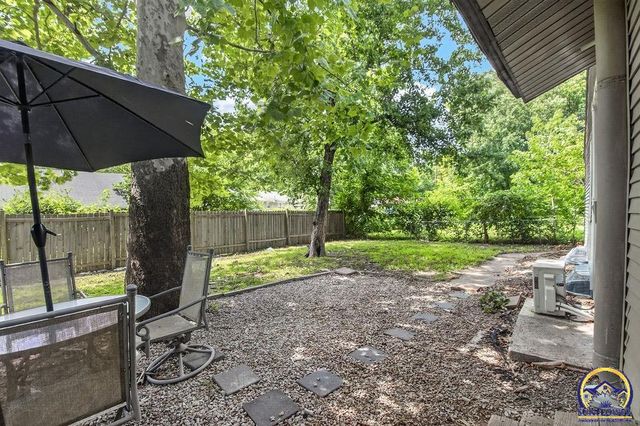 3015 SE Illinois AVE, Topeka, KS 66605