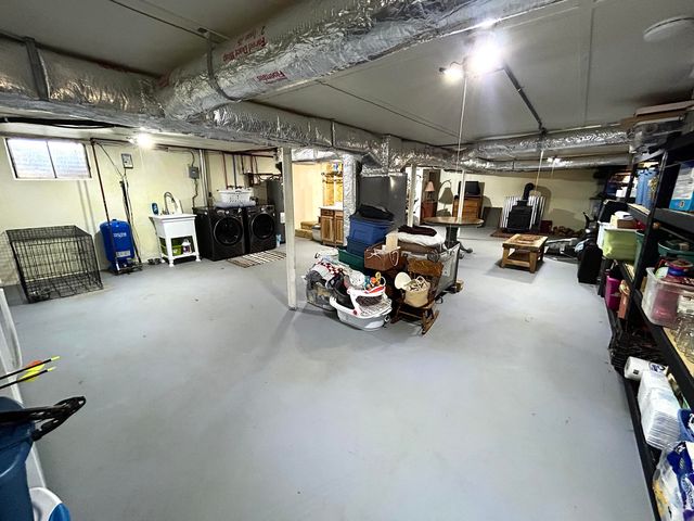 1084 Altice RD, Moneta, VA 24121