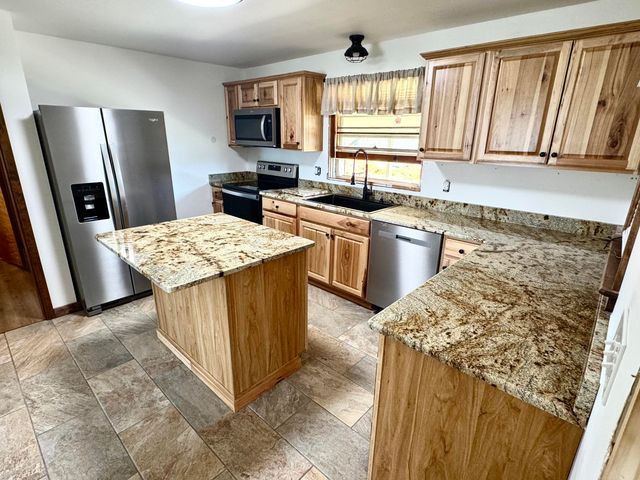 1084 Altice RD, Moneta, VA 24121