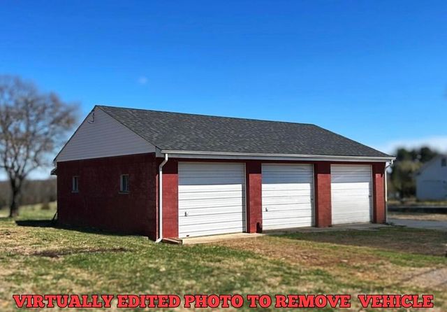 1084 Altice RD, Moneta, VA 24121