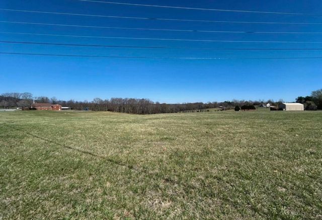 1084 Altice RD, Moneta, VA 24121