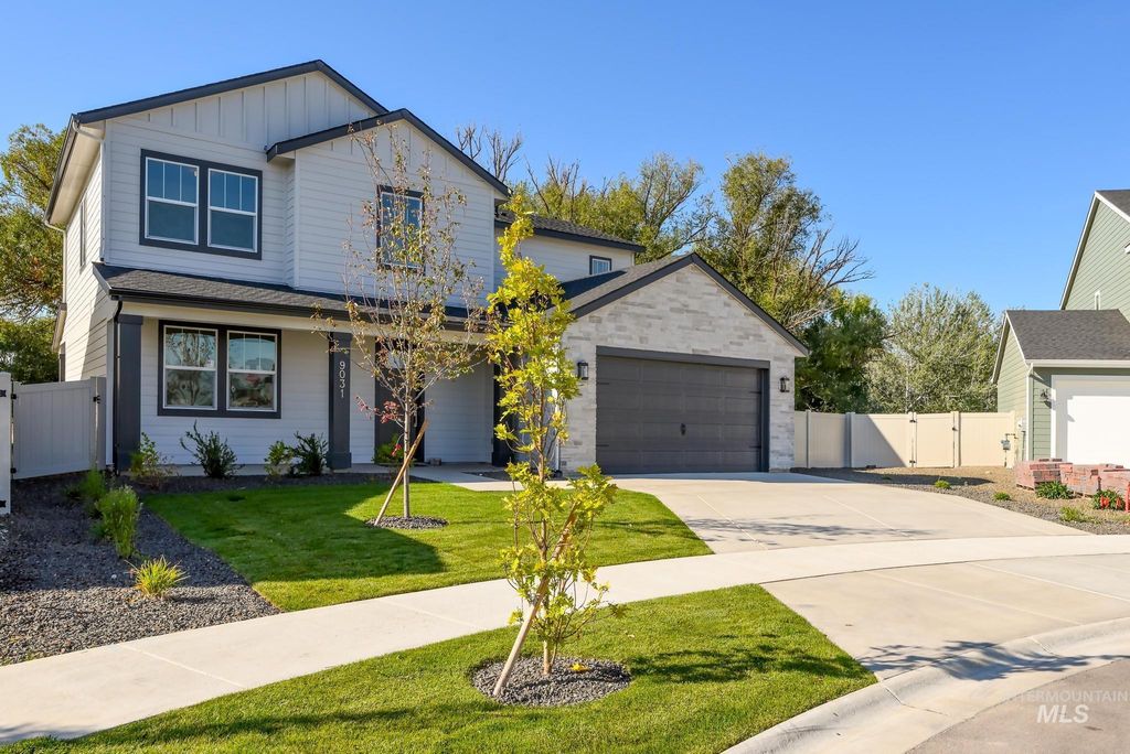 9031 W Tamworth Dr, Star, ID 83669 photo 2