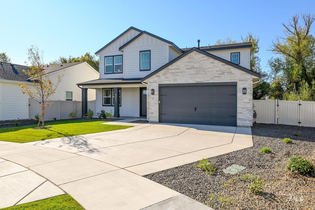 9031 W Tamworth Dr, Star, ID 83669 photo 3