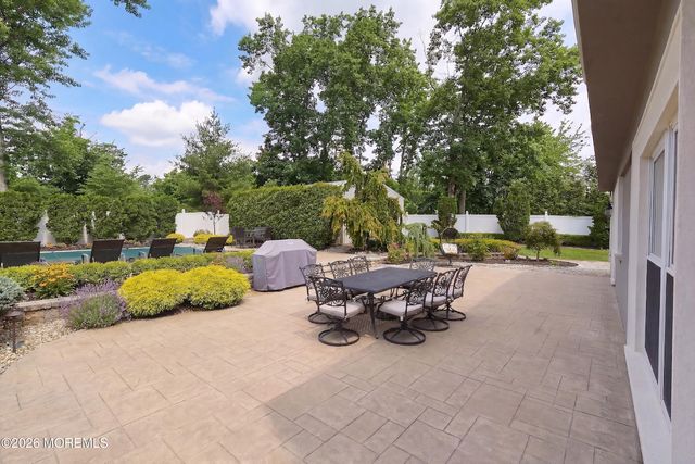 20 Cambridge Drive, Jackson, NJ 08527