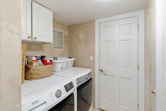 20 Cambridge Drive, Jackson, NJ 08527