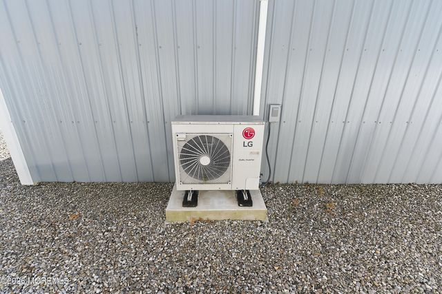 20 Cambridge Drive, Jackson, NJ 08527