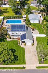 20 Cambridge Drive, Jackson, NJ 08527