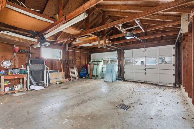 87 United Rd, Mt Pleasant Twp, PA 15666