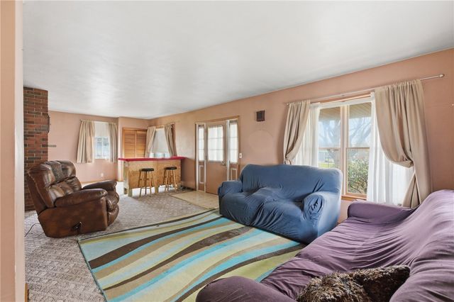 87 United Rd, Mt Pleasant Twp, PA 15666