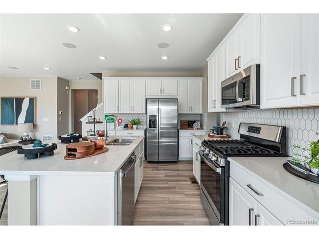 16507 W 92nd Pl, Arvada, CO 80007