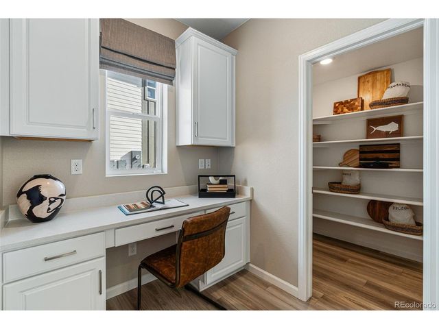 16507 W 92nd Pl, Arvada, CO 80007