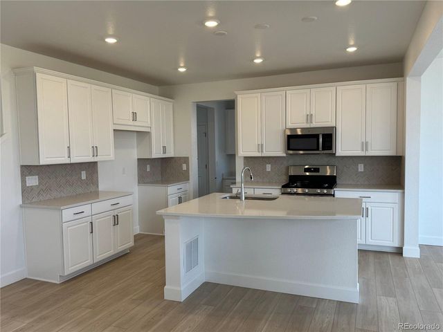 16507 W 92nd Pl, Arvada, CO 80007