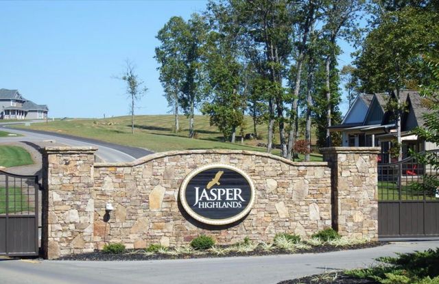 366 Volunteer Street, Jasper, TN 37347