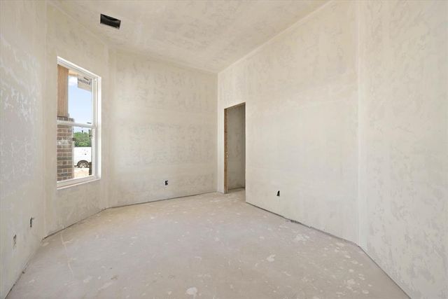 5109 Vine Cliff Road, Mustang, OK 73064