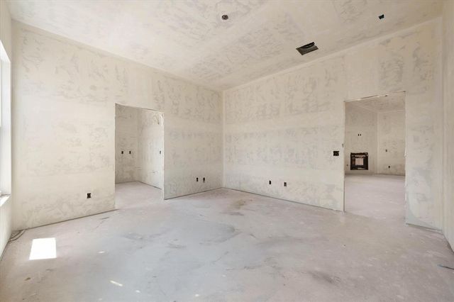 5109 Vine Cliff Road, Mustang, OK 73064